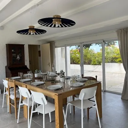 Holiday home Maison Confort, Animaux Admis - 10 Pers. - Fr-1-823-171 *